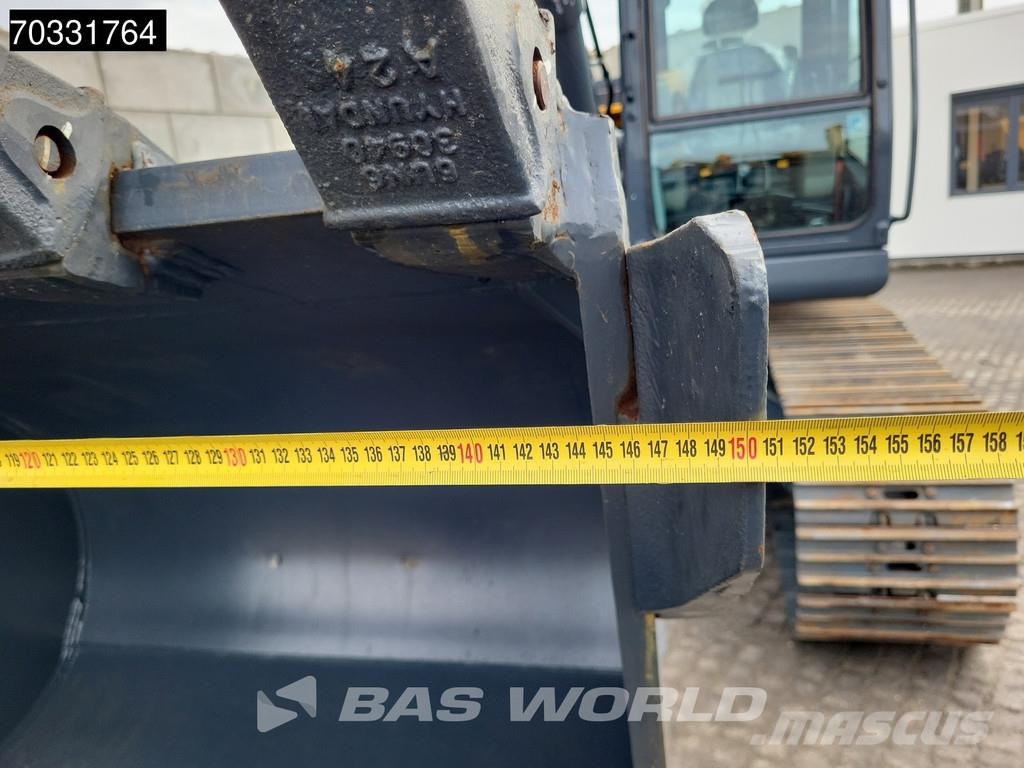Hyundai R215 L Gravemaskiner på larvebånd