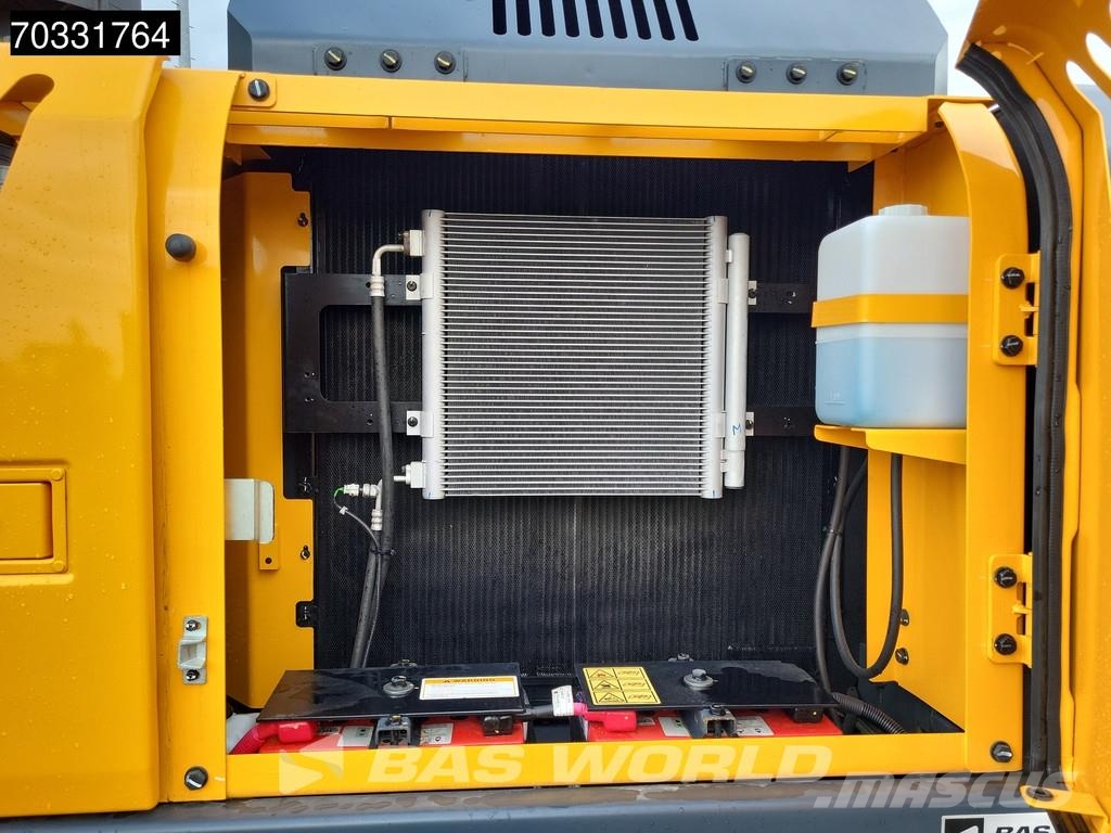 Hyundai R215 L Gravemaskiner på larvebånd
