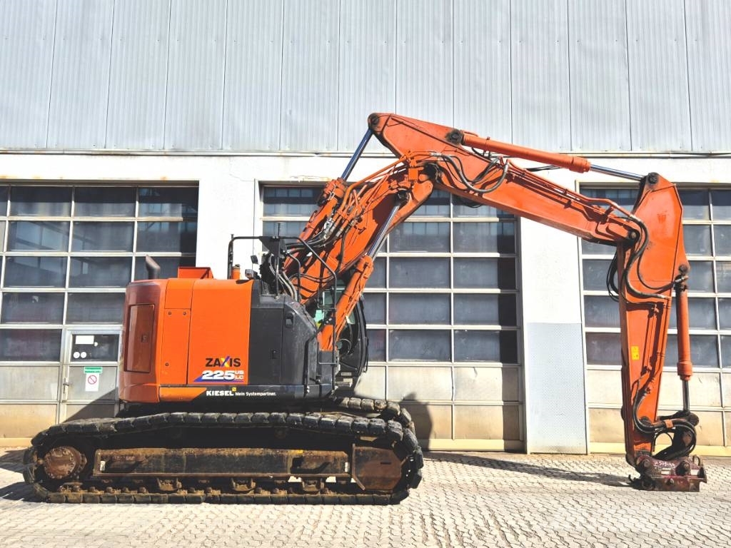 Hitachi ZX 225 USLC-6 Telakaivukoneet