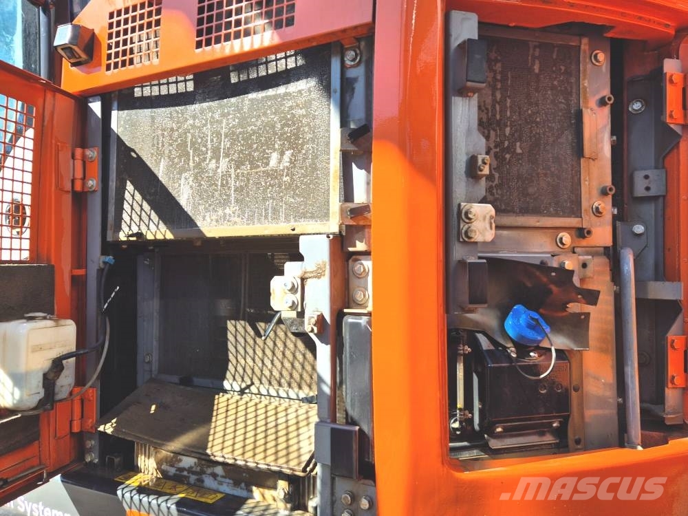 Hitachi ZX 225 USLC-6 Telakaivukoneet
