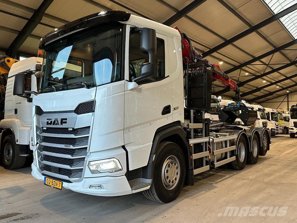 DAF XF480 8x4 TRIPLE Palfinger Z crane/Remote control/ Hook lift trucks