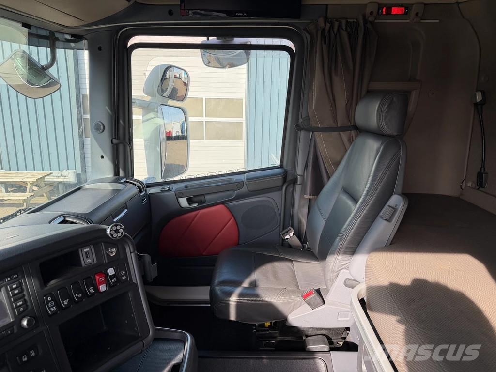 Scania R520 V8 6x2 Boogie Full Air Retarder *710 Tkm* Eur 中古トラクターヘッド | トレーラーヘッド