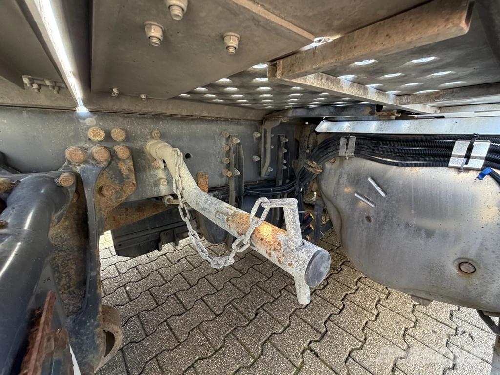 Scania R520 V8 6x2 Boogie Full Air Retarder *710 Tkm* Eur 中古トラクターヘッド | トレーラーヘッド