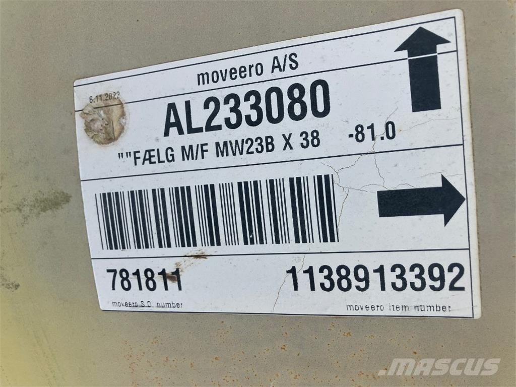 John Deere 23x38 Сільгосптехніка - Інші