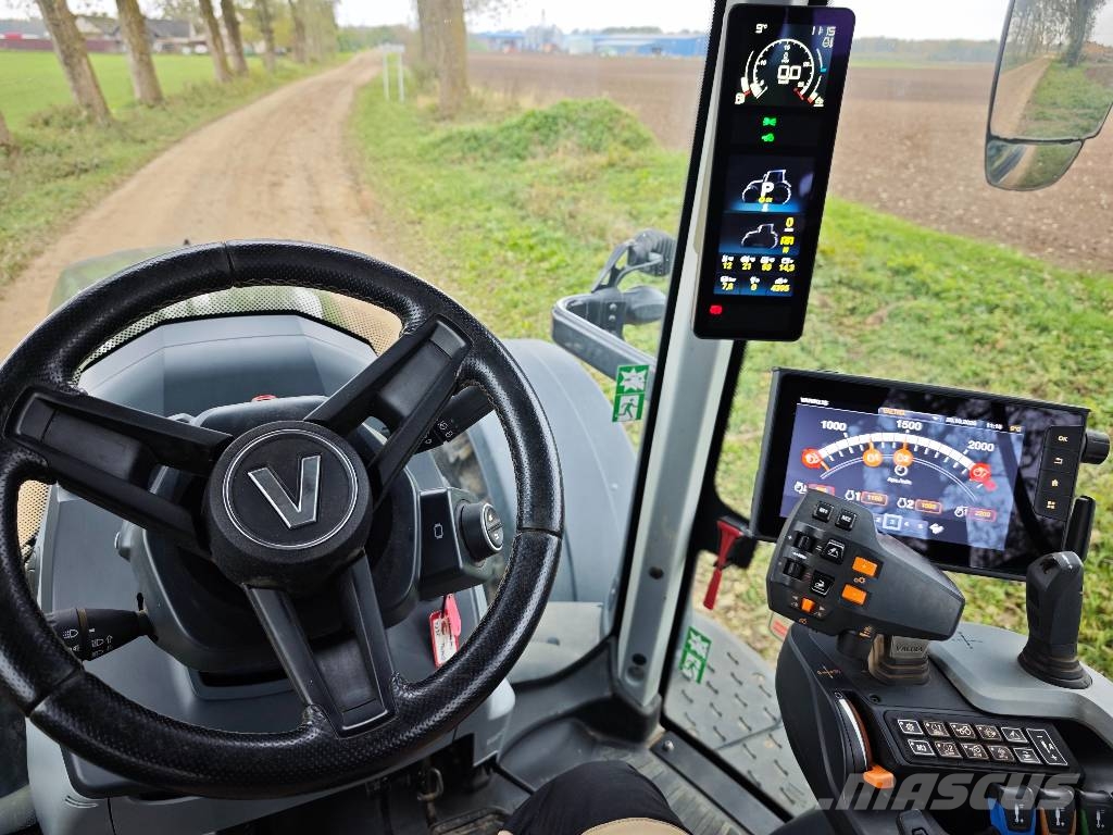 Valtra T 235 Versu Traktori