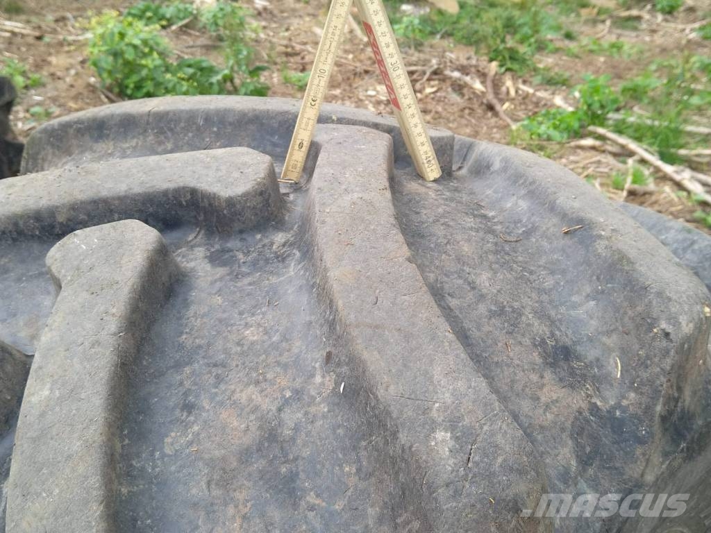 Komatsu 911.6 Cosechadoras