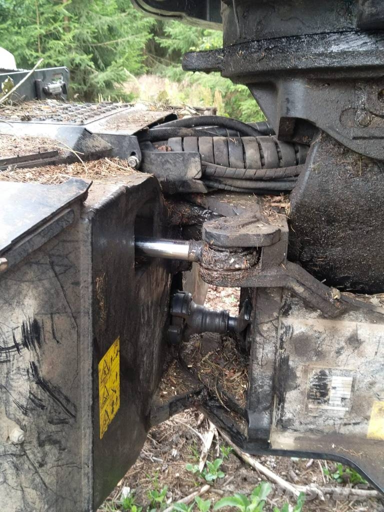 Komatsu 911.6 Cosechadoras