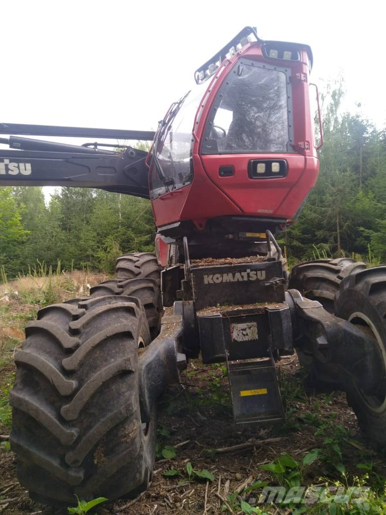 Komatsu 911.6 Cosechadoras