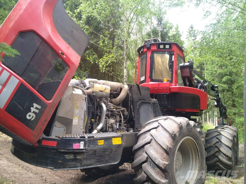 Komatsu 911.6 Cosechadoras