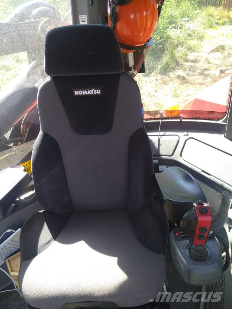 Komatsu 911.6 Cosechadoras