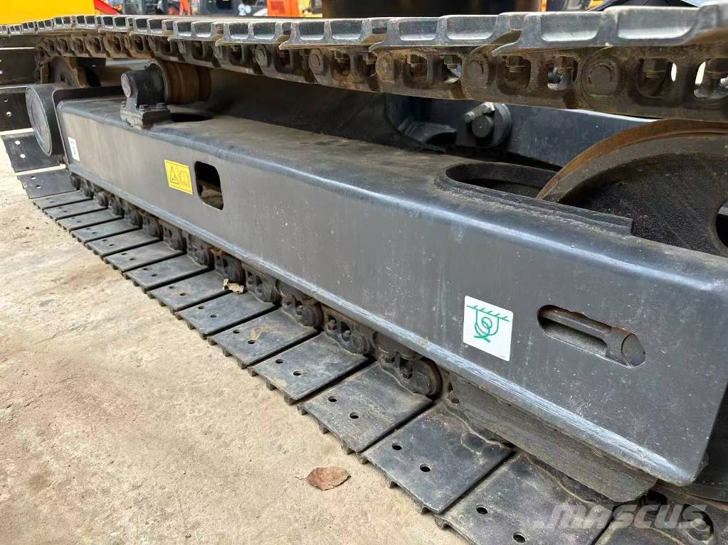 Komatsu PC 70-8 Escavatori cingolati