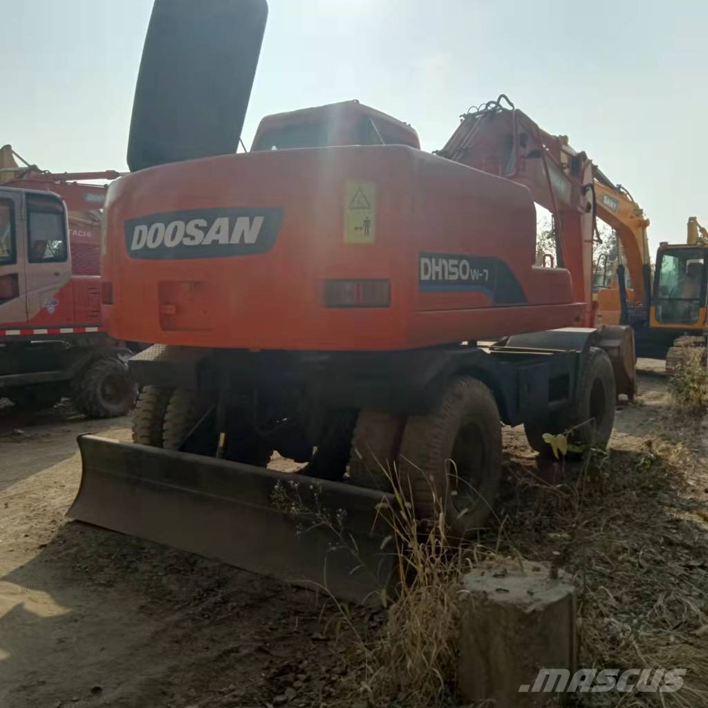 Doosan DH150W-7 Колісні екскаватори