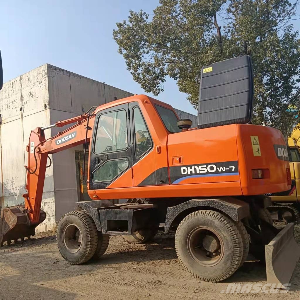 Doosan DH150W-7 Колісні екскаватори