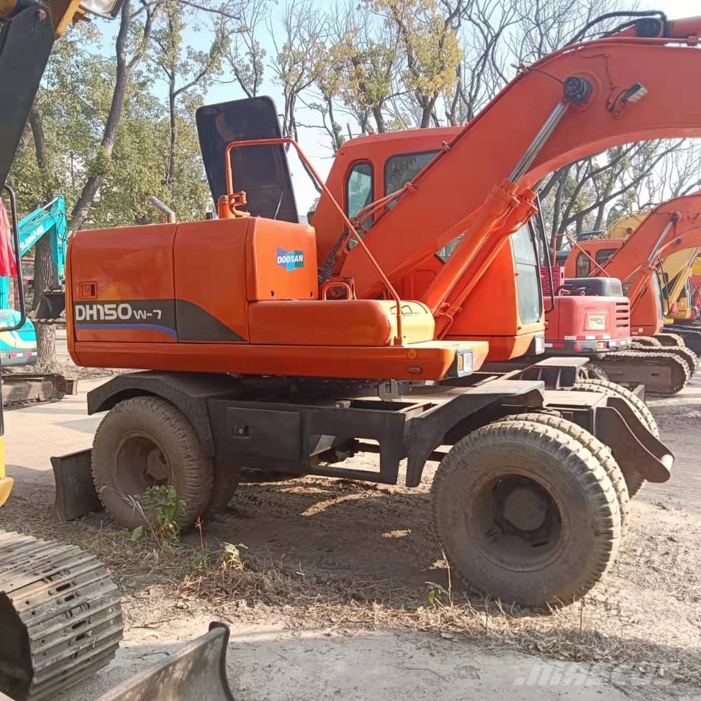 Doosan DH150W-7 Колісні екскаватори