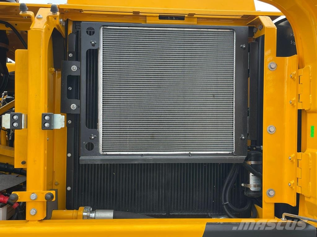 JCB 245 HD Long Reach Excavatoare cu brat lung