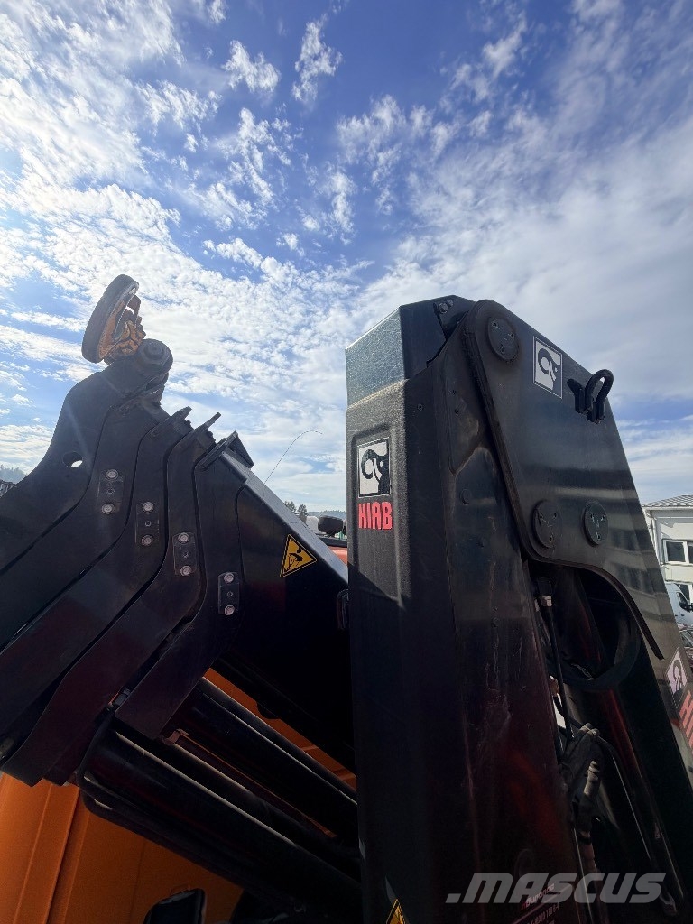 Scania P 114 Kamioni sa kranom