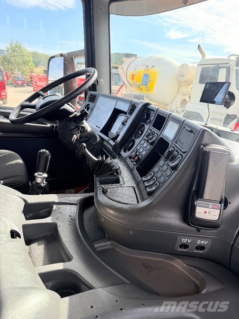 Scania P 114 Kamioni sa kranom