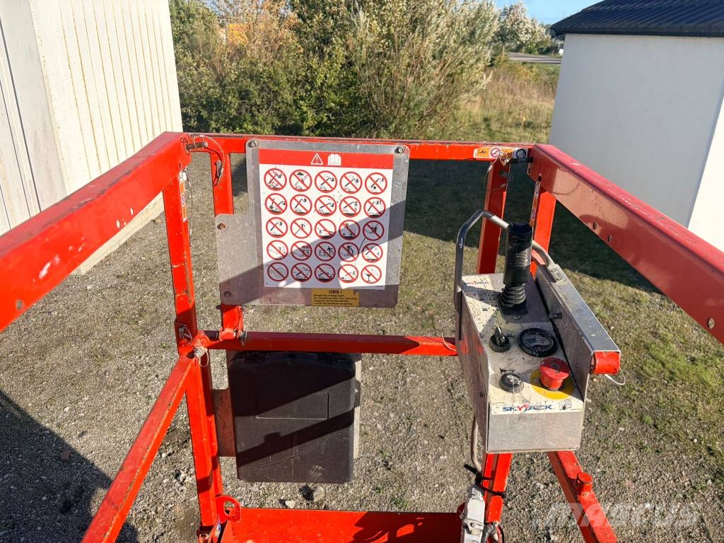 SkyJack SJ 3219 Šķerveida pacēlāji