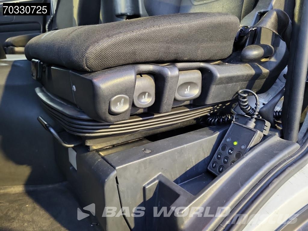 Iveco Stralis 420 4X2 20t Tailgate Automatic Euro 6 Furgoonautod