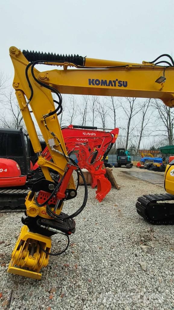 Komatsu PC 78 US 소형 굴삭기 7톤 미만