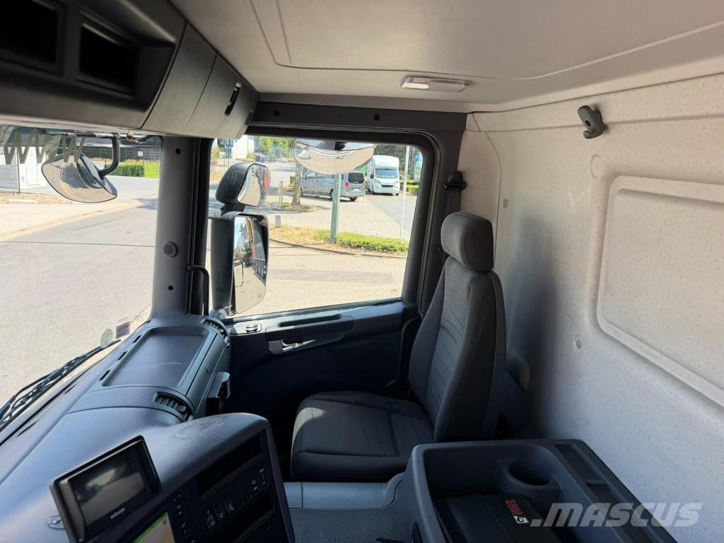 Scania P410 8x4 TRIDEM + CRANE HIAB 244 EP-4 HIDUO - RETA A/T 크레인