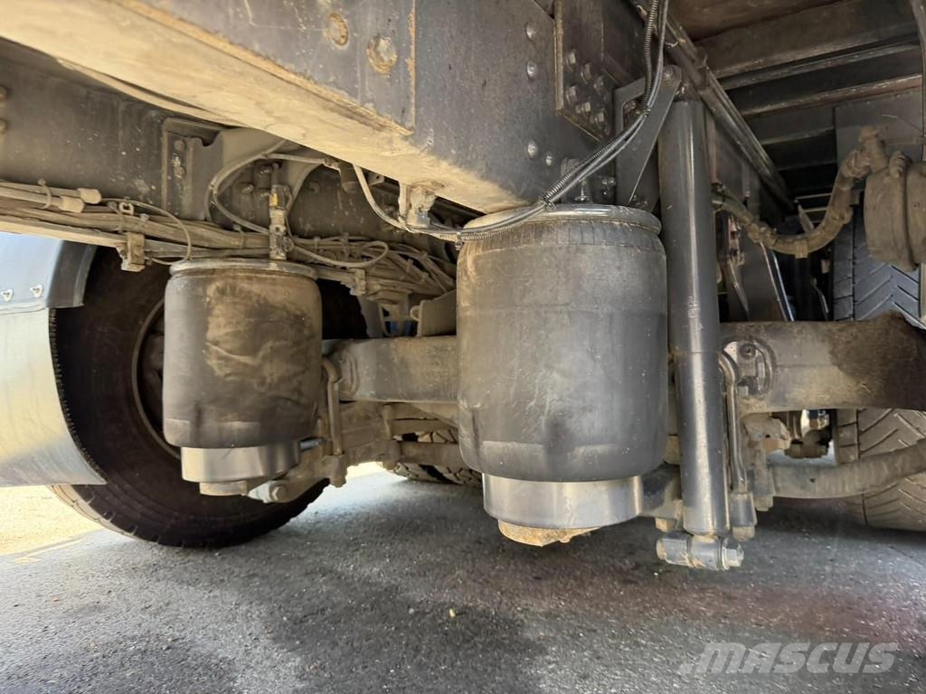 Scania P410 8x4 TRIDEM + CRANE HIAB 244 EP-4 HIDUO - RETA A/T 크레인