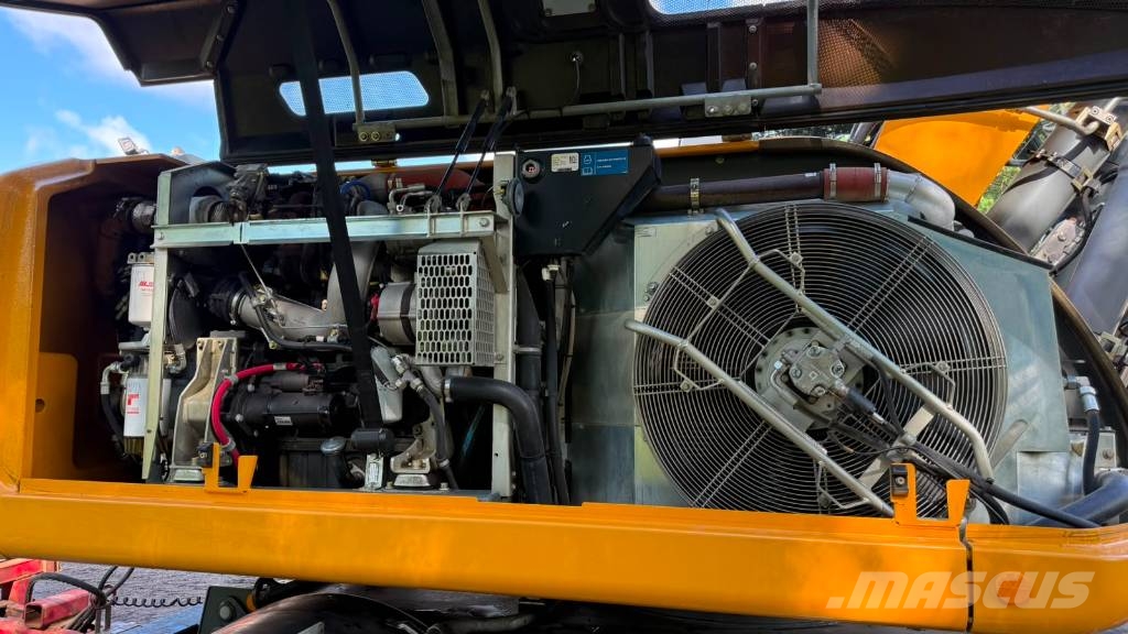 Liebherr A 918 Litronic Ratasekskavaatorid