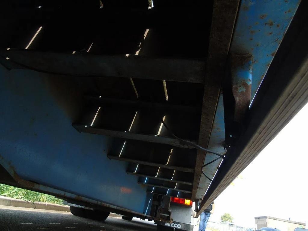 MOL DIEPLADER ramps + 3x axle + steering Semirremolques para transporte de vehículos