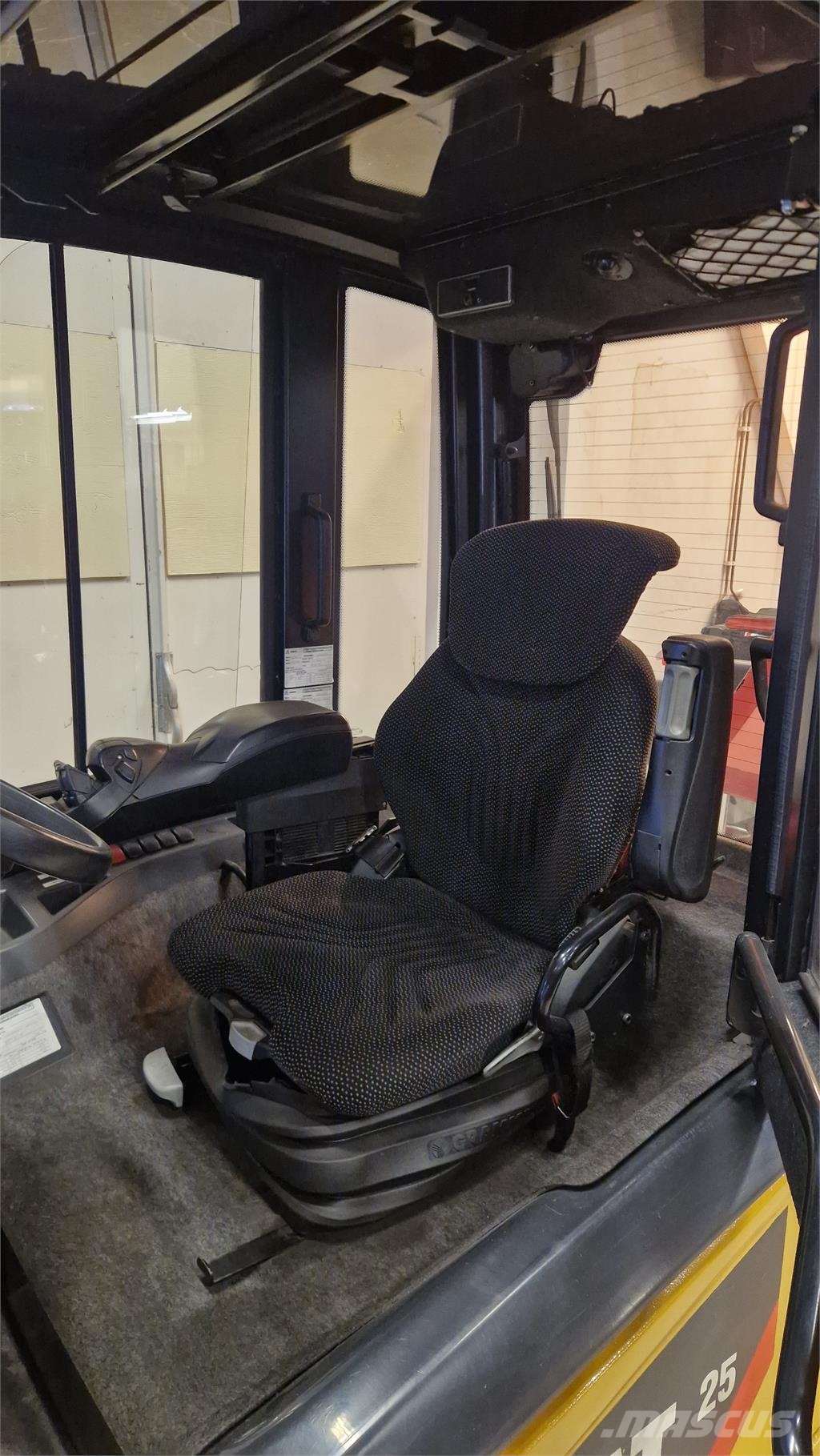 CAT Lift Trucks EP25N 전동 지게차