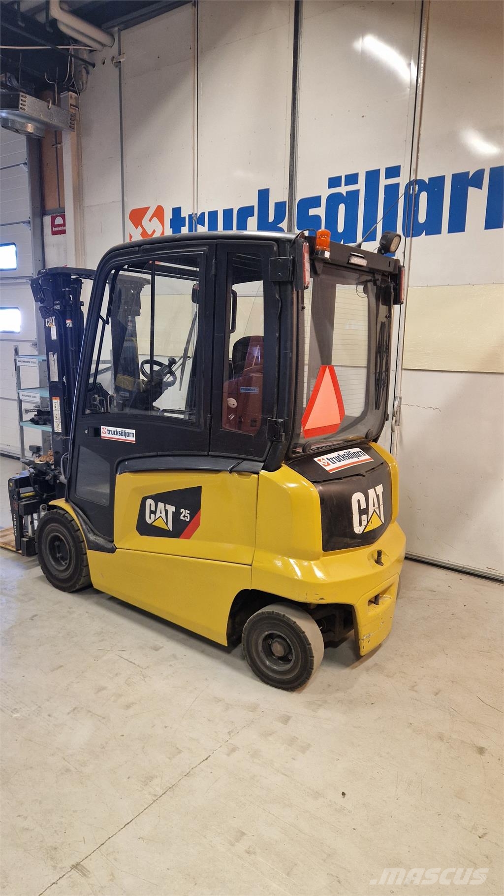 CAT Lift Trucks EP25N 전동 지게차