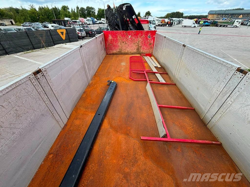Volvo FM 500 8x4*4 HIAB 144E-5 / BOX L=5992 mm Vlakke laadvloer met kraan