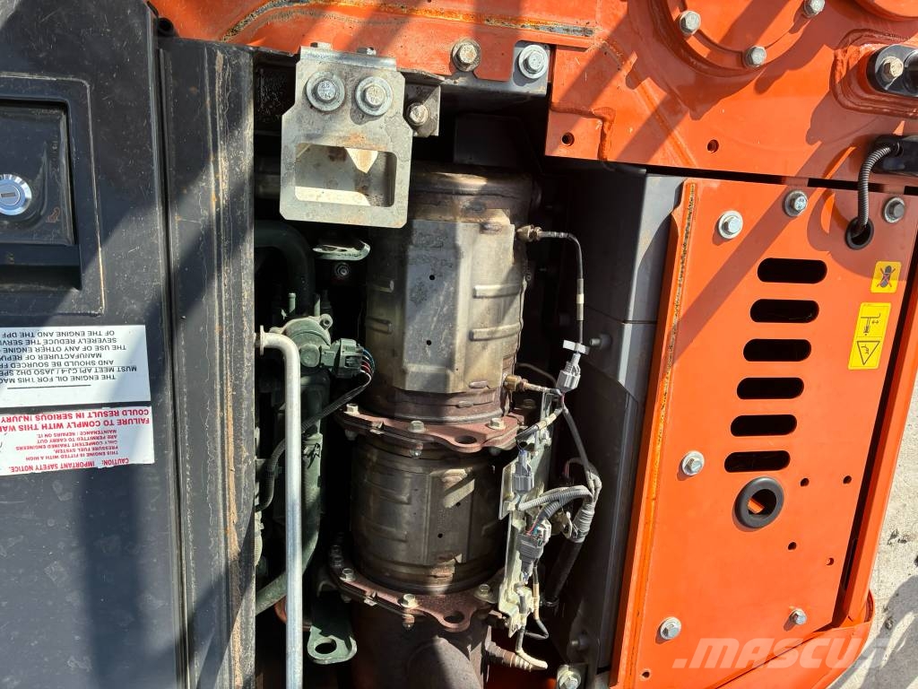 Hitachi ZX 130-7 Bageri gusjeničari