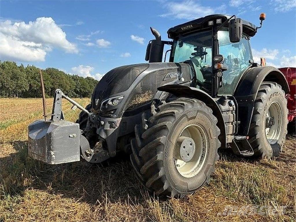 Valtra S274 Traktorji