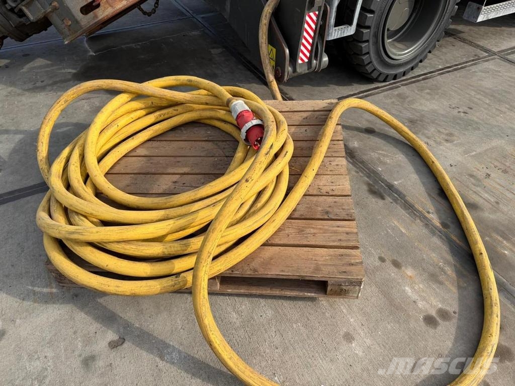 Sennebogen 817M E Electric Industriālie iekrāvēji