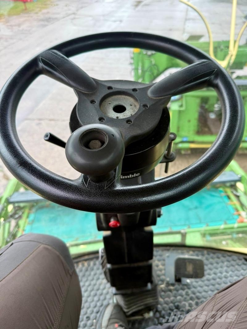 Krone Big X 650 + Vorsatzgeräte Kmetijstvo - drugo