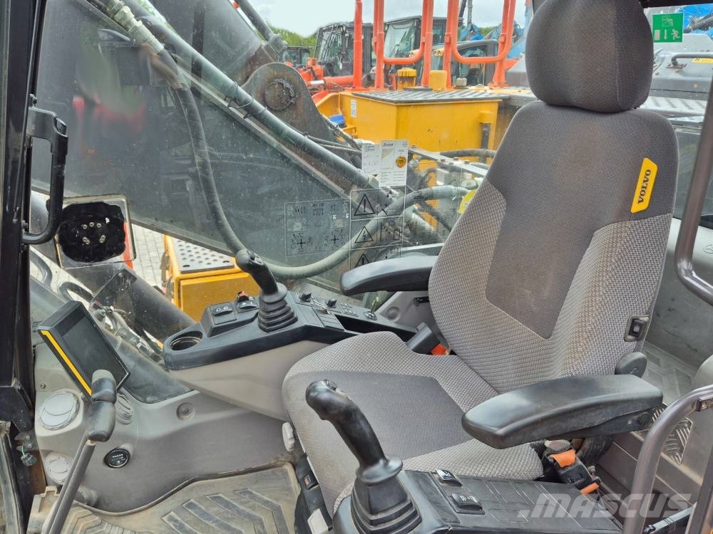 Volvo EC 250 ENL Roomikekskavaatorid