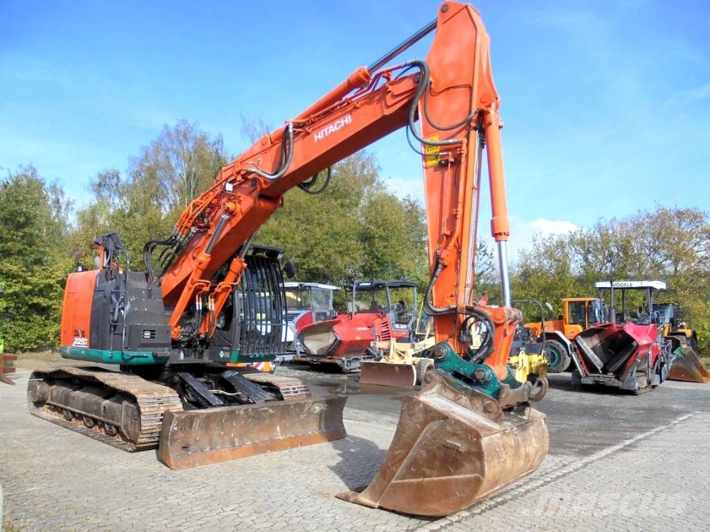 Hitachi ZX 225 US LC-6 Gravemaskiner på larvebånd