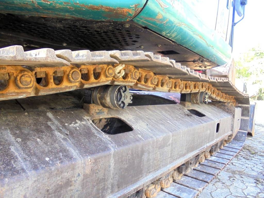 Hitachi ZX 225 US LC-6 Gravemaskiner på larvebånd