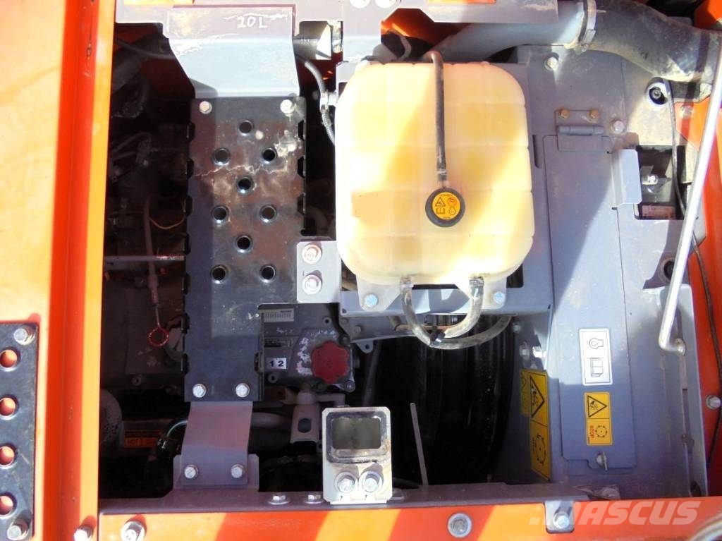 Hitachi ZX 225 US LC-6 Gravemaskiner på larvebånd