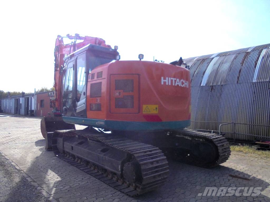 Hitachi ZX 225 US LC-6 Gravemaskiner på larvebånd