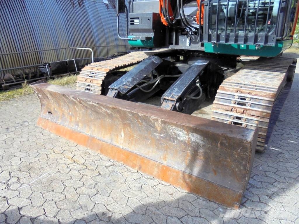 Hitachi ZX 225 US LC-6 Gravemaskiner på larvebånd