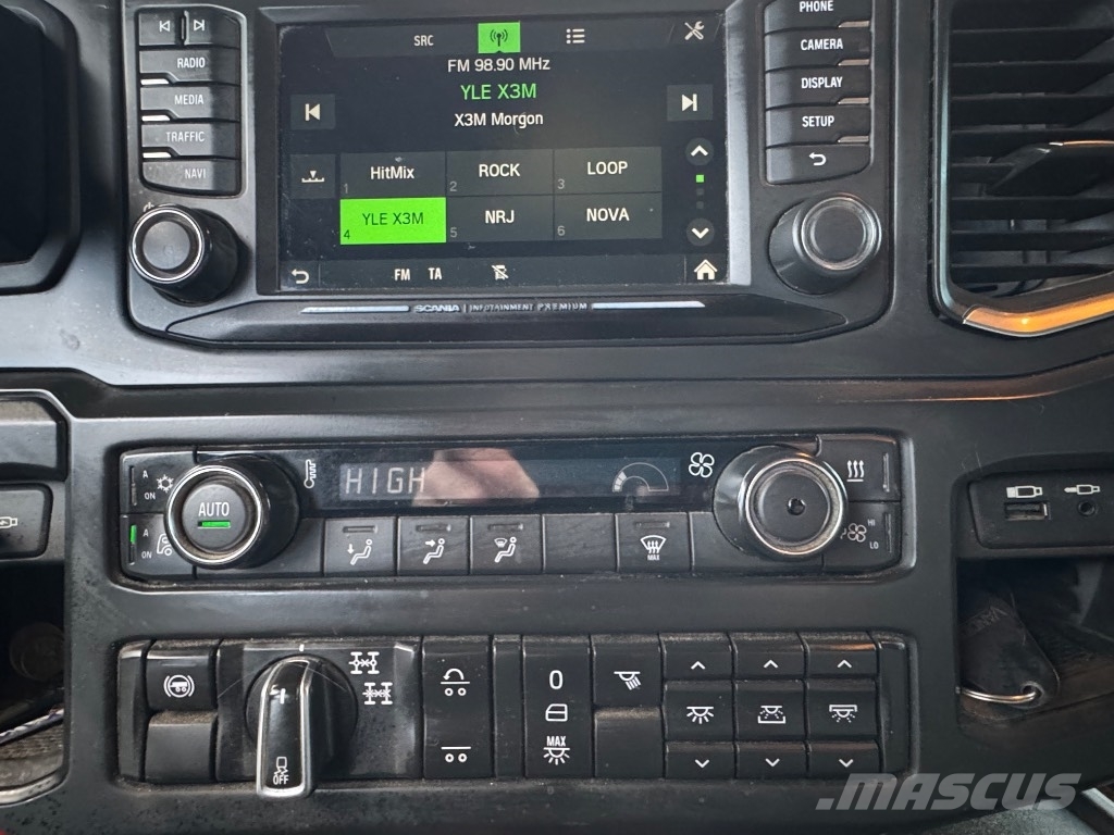 Scania P 500 8x4/4 tridem, vaijeriauto Euro-6 케이블 리프트 탈착식 트럭