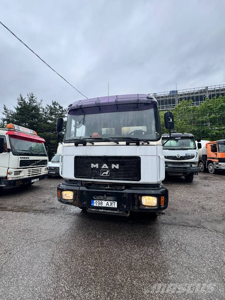 MAN 32.364 VF-TM Kamioni mešalice za beton