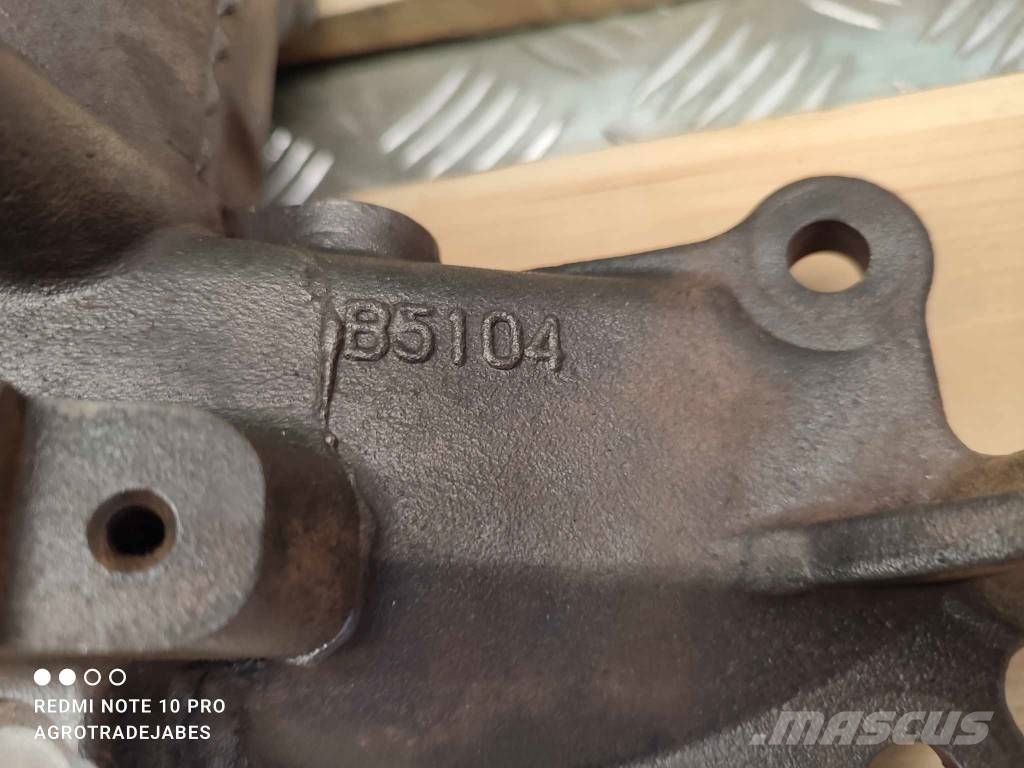 John Deere 6155R (R535124) intake manifold Motorok
