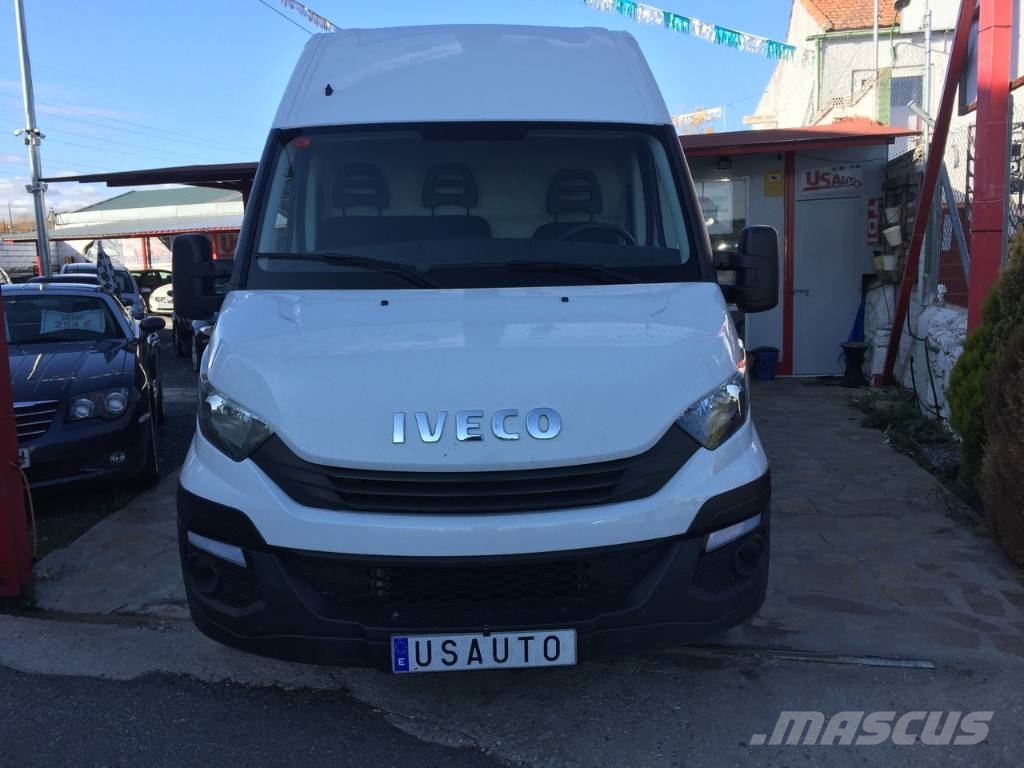 Iveco Daily 35 S 12 Lette lastebiler