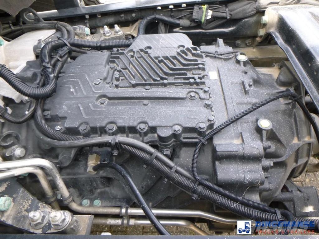 MAN TGS 33.360 6x4 chassis Euro 2 new/unused Autocabinati