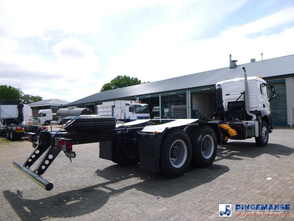 MAN TGS 33.360 6x4 chassis Euro 2 new/unused Autocabinati