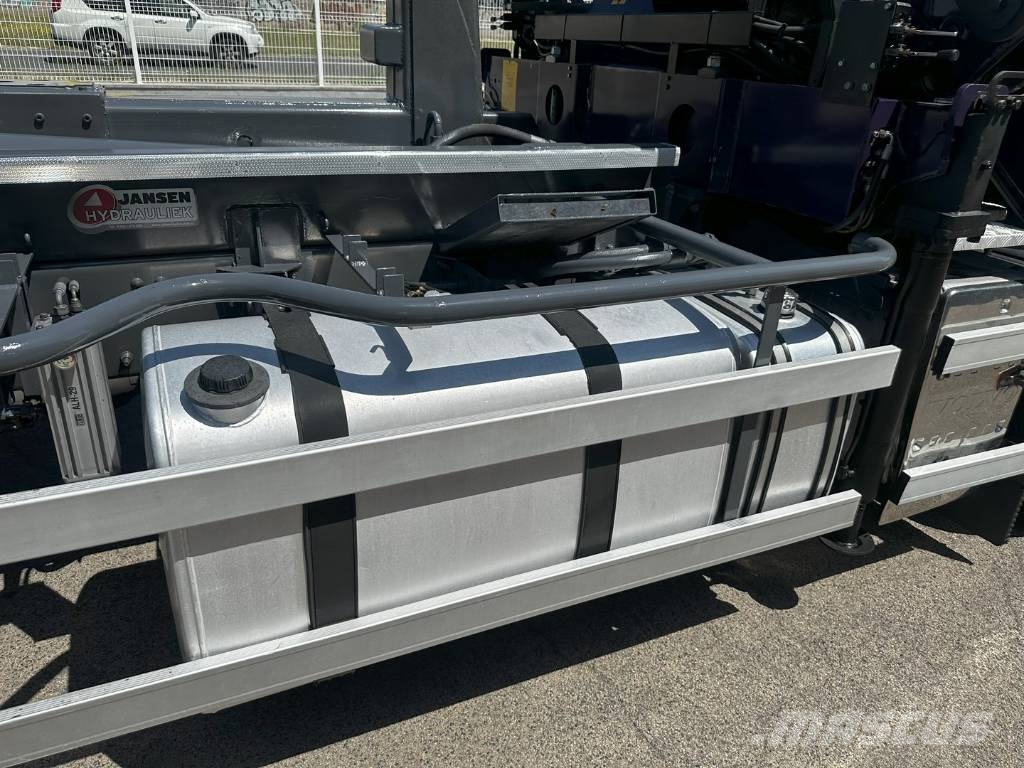 Volvo FM 330 Kapellbil