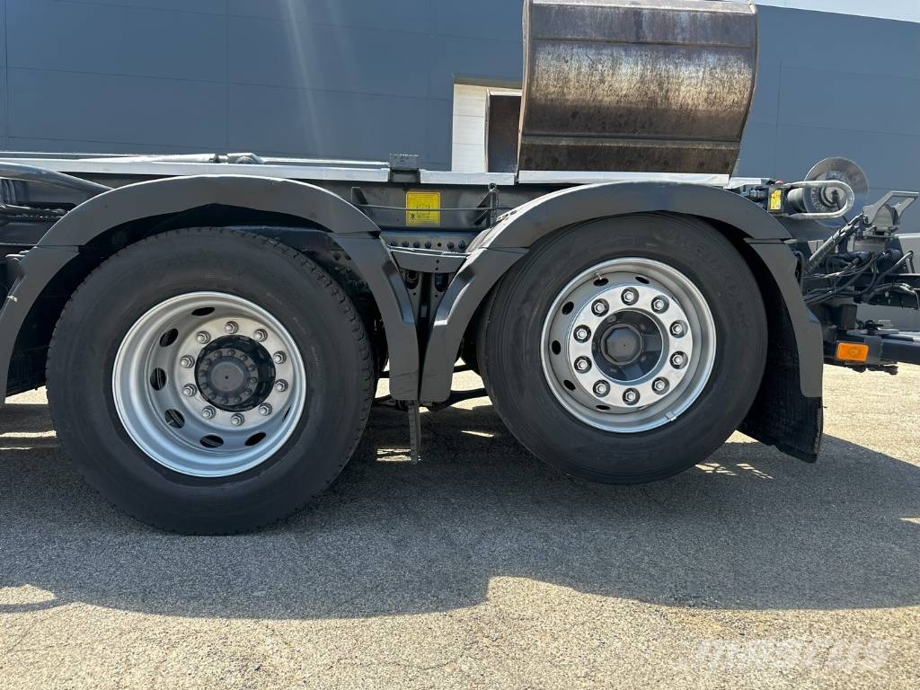 Volvo FM 330 Kapellbil