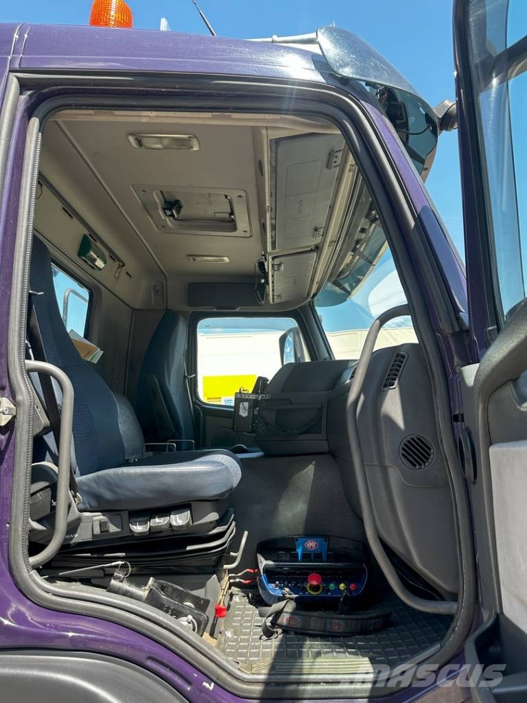 Volvo FM 330 Kapellbil